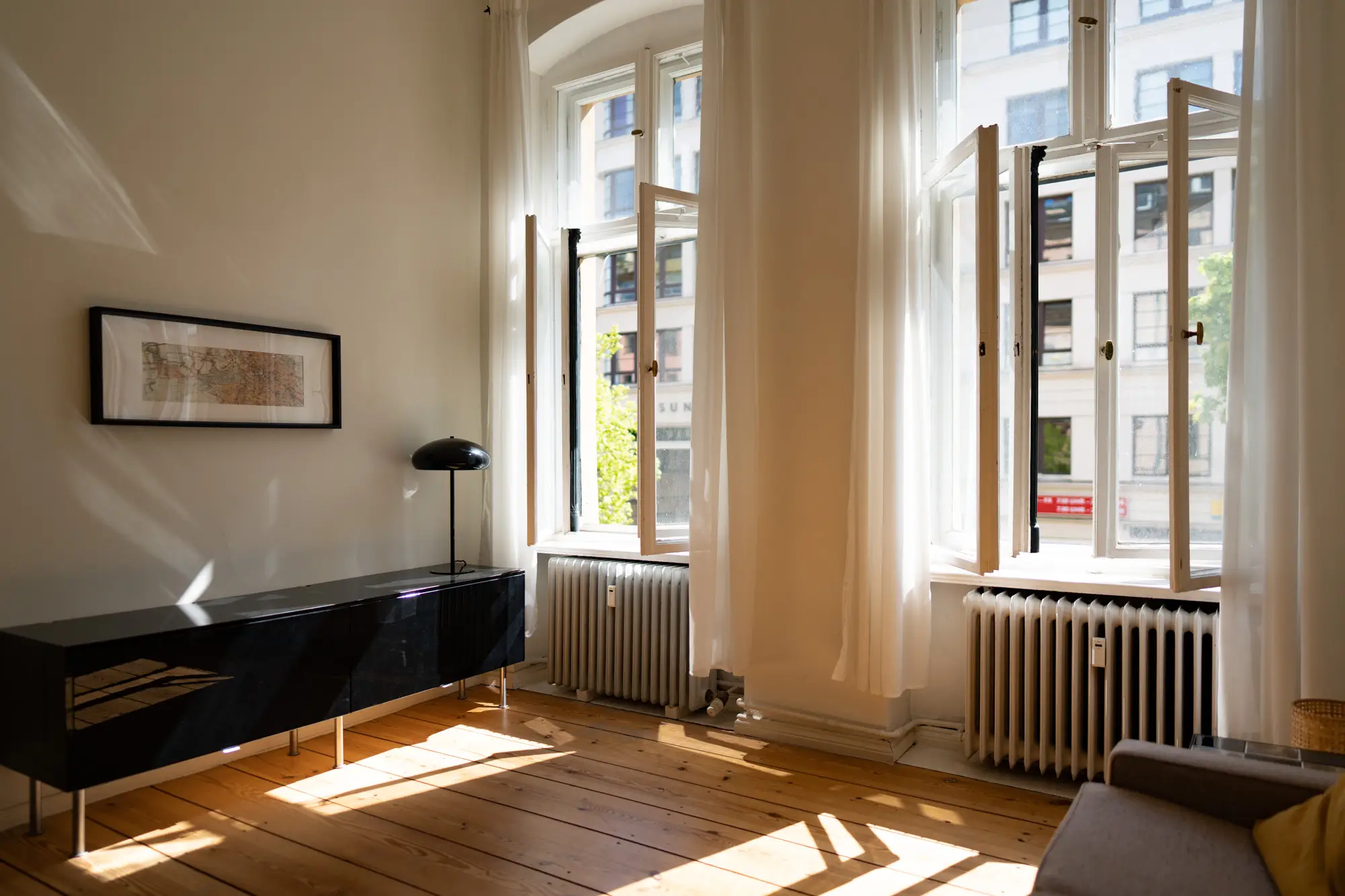 Wunderschöne 4.5-Zimmer Altbau-Wohnung am Bundesplatz
