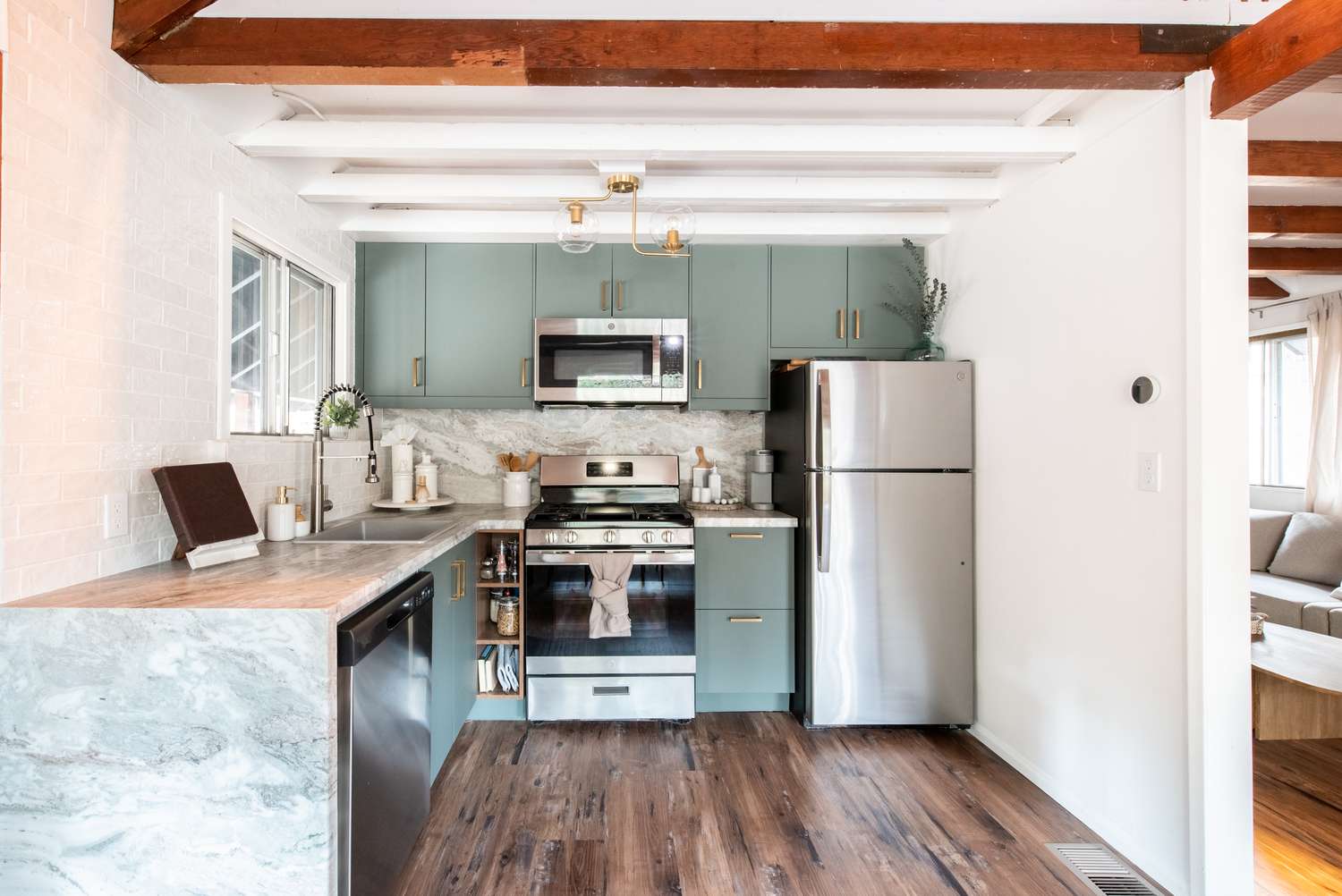 Charmante 4.5-Zimmer-Altbauwohnung in bester Lage nahe Enge