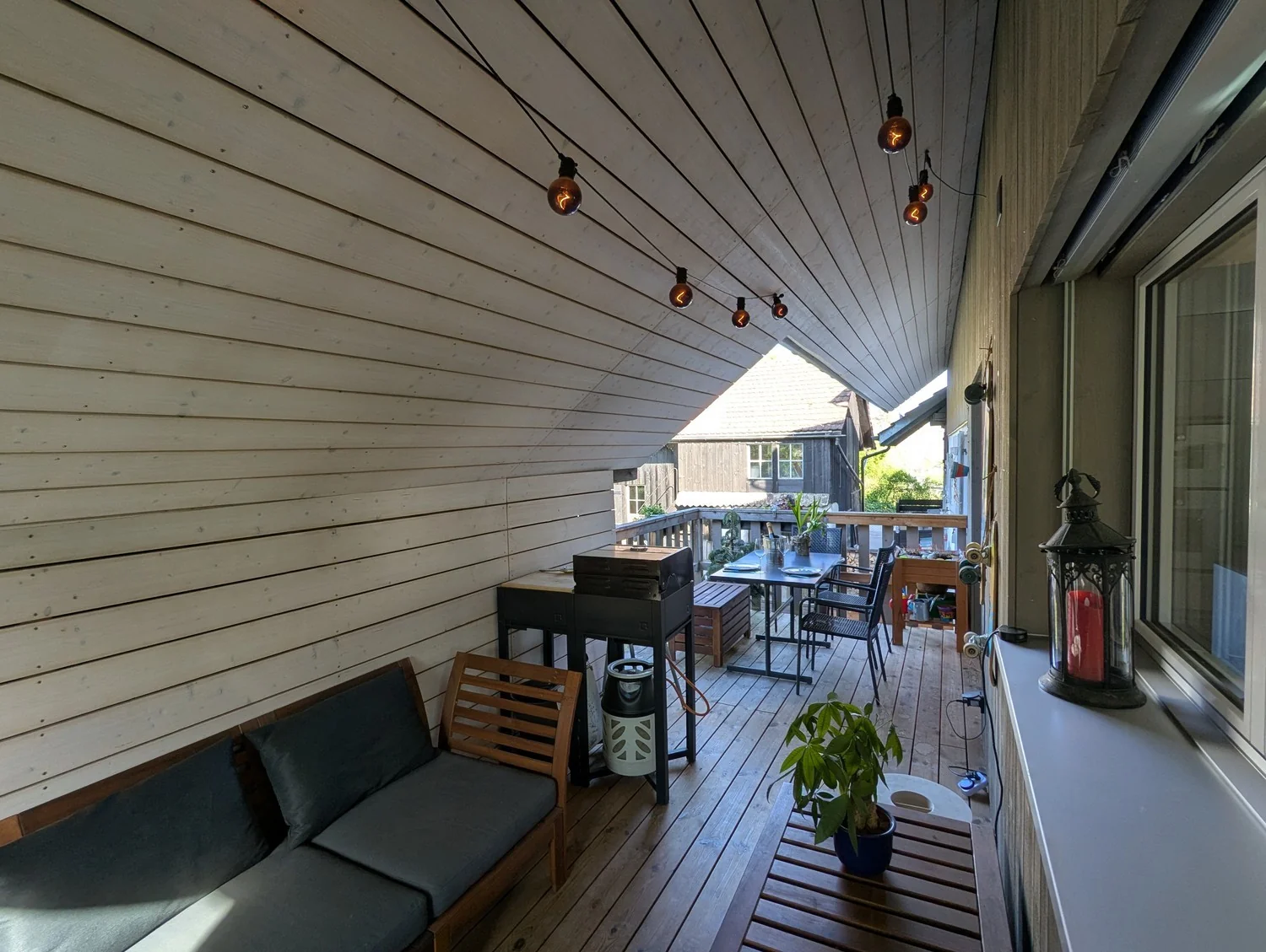 Befristet, möbliert: Grosszügige 5.5-Zimmer-Maisonettewohnung in Unterengstringen