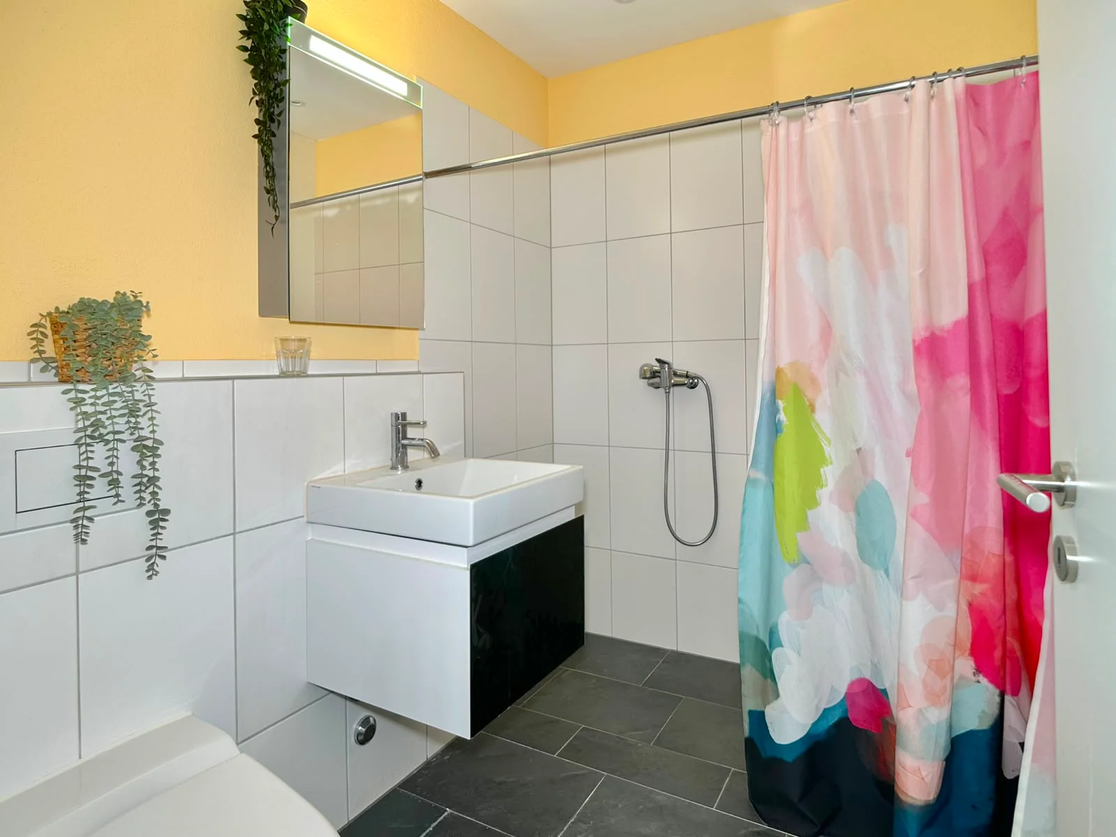 Voll möbliert: 4.5-Zimmer-Wohnung, 170 m², Stallikon
