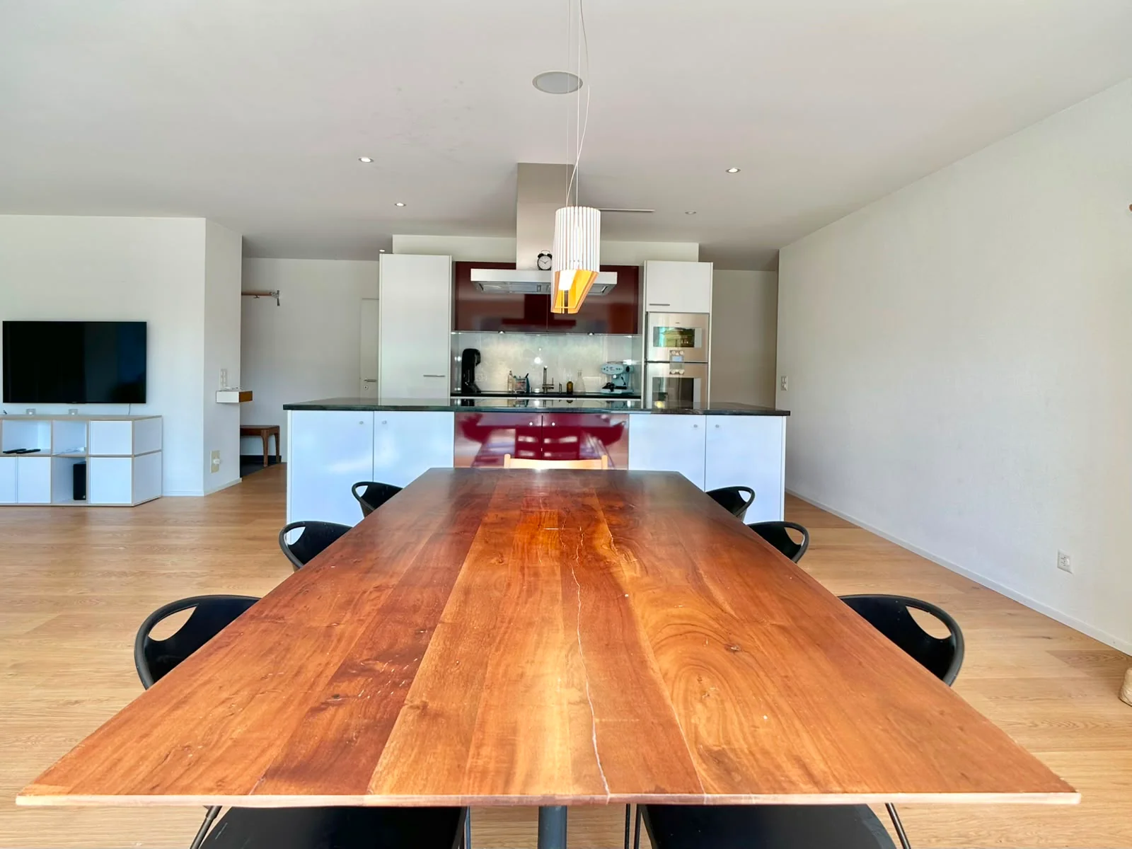 Voll möbliert: 4.5-Zimmer-Wohnung, 170 m², Stallikon