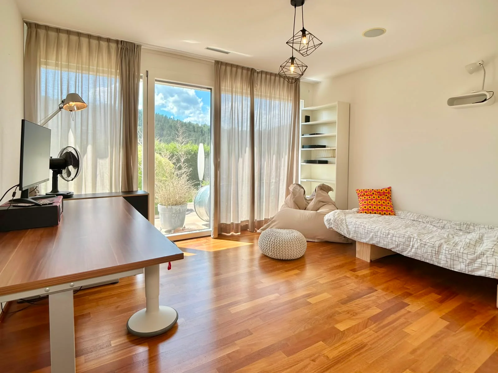 Voll möbliert: 4.5-Zimmer-Wohnung, 170 m², Stallikon