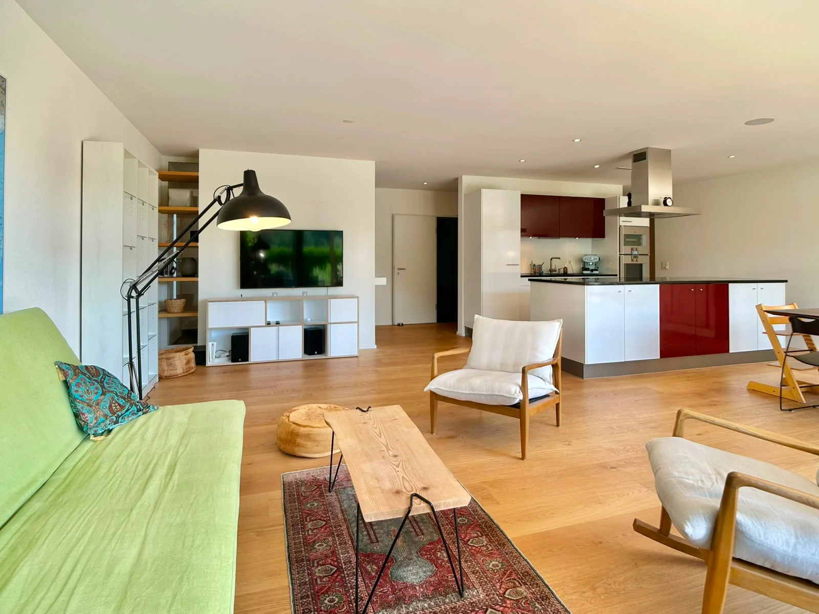 Voll möbliert: 4.5-Zimmer-Wohnung, 170 m², Stallikon